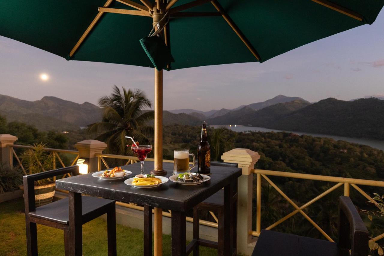 The Albatross, Kandy Digana Exterior photo